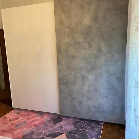 Via Diano Calderina Holidays Apartamento *